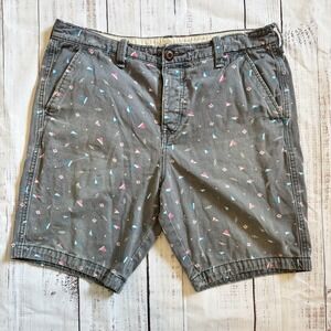 Grey Hollister Co. casual shorts 90's inspired with pink and blue Design Size 38